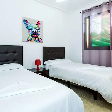 Semesterbostad Village