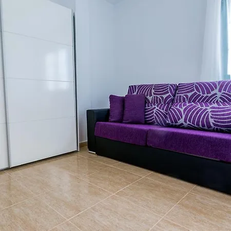 Semesterbostad Village