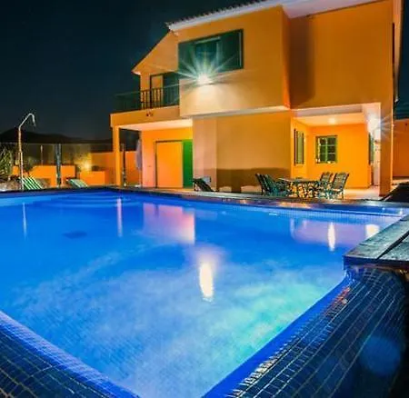 Village Semesterbostad